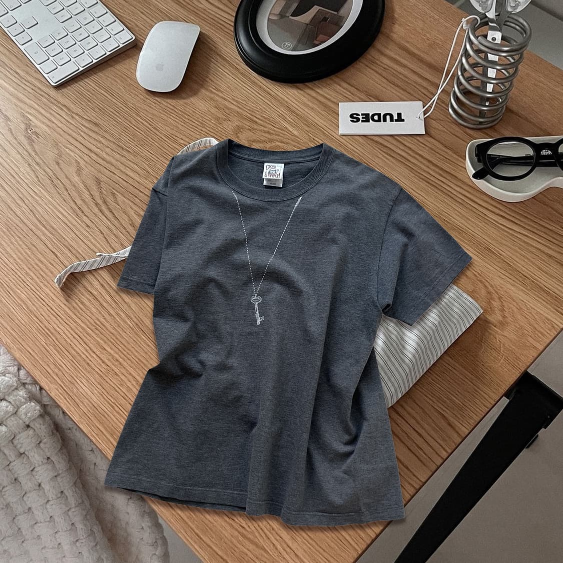 Necklace 1/2 T-Shirt 𓍱 상품이미지1