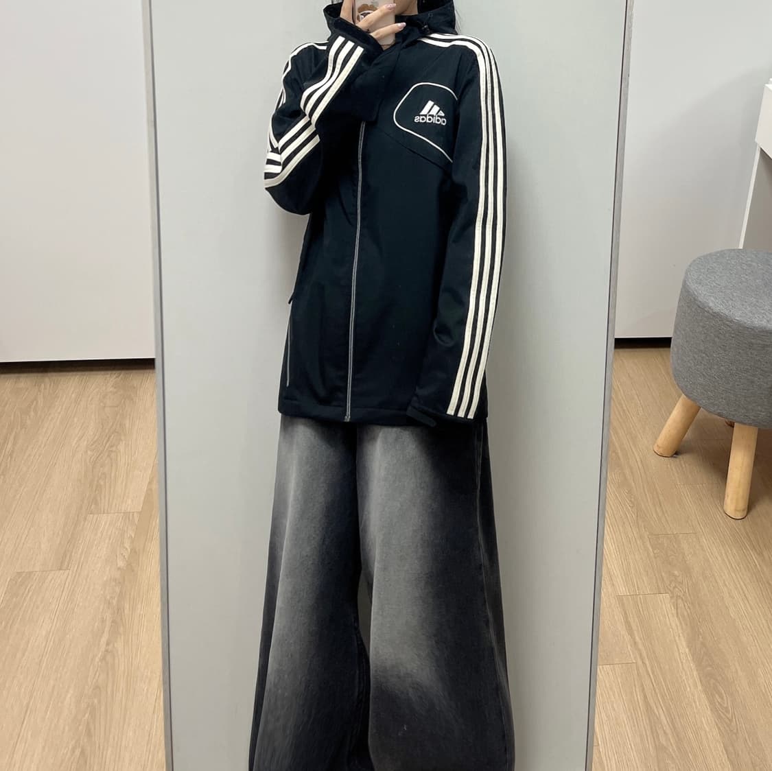 아디다스 자수로고 검흰 오레오 삼선 바람막이 상품이미지1