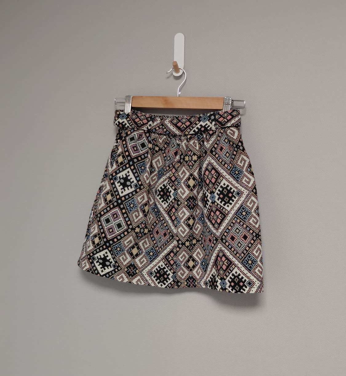 에스닉패턴 자카드 미니스커트 상품이미지2