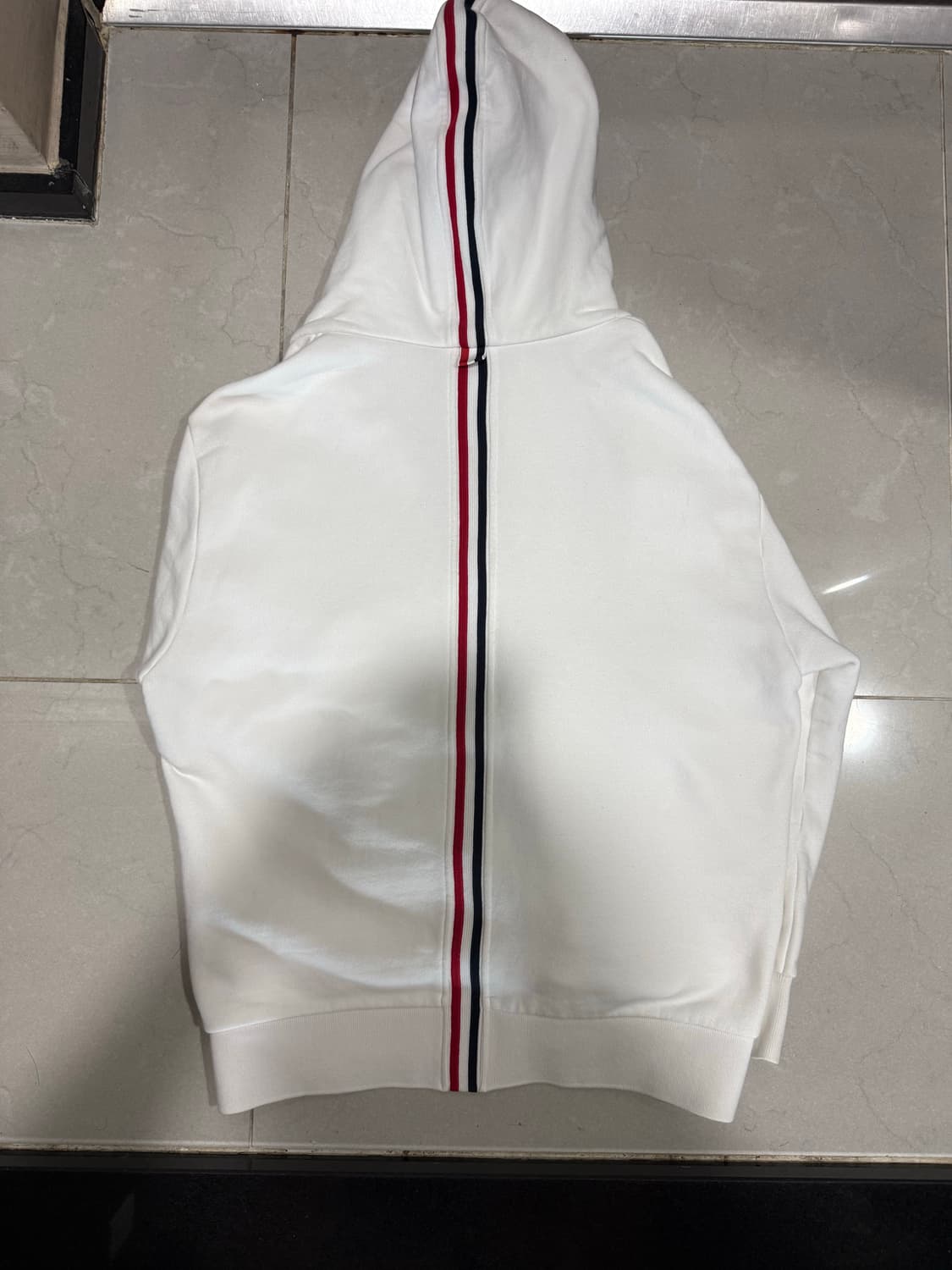 [당일출고,3사이즈] 톰브라운 화이트 백삼선 후드집업 상품이미지1