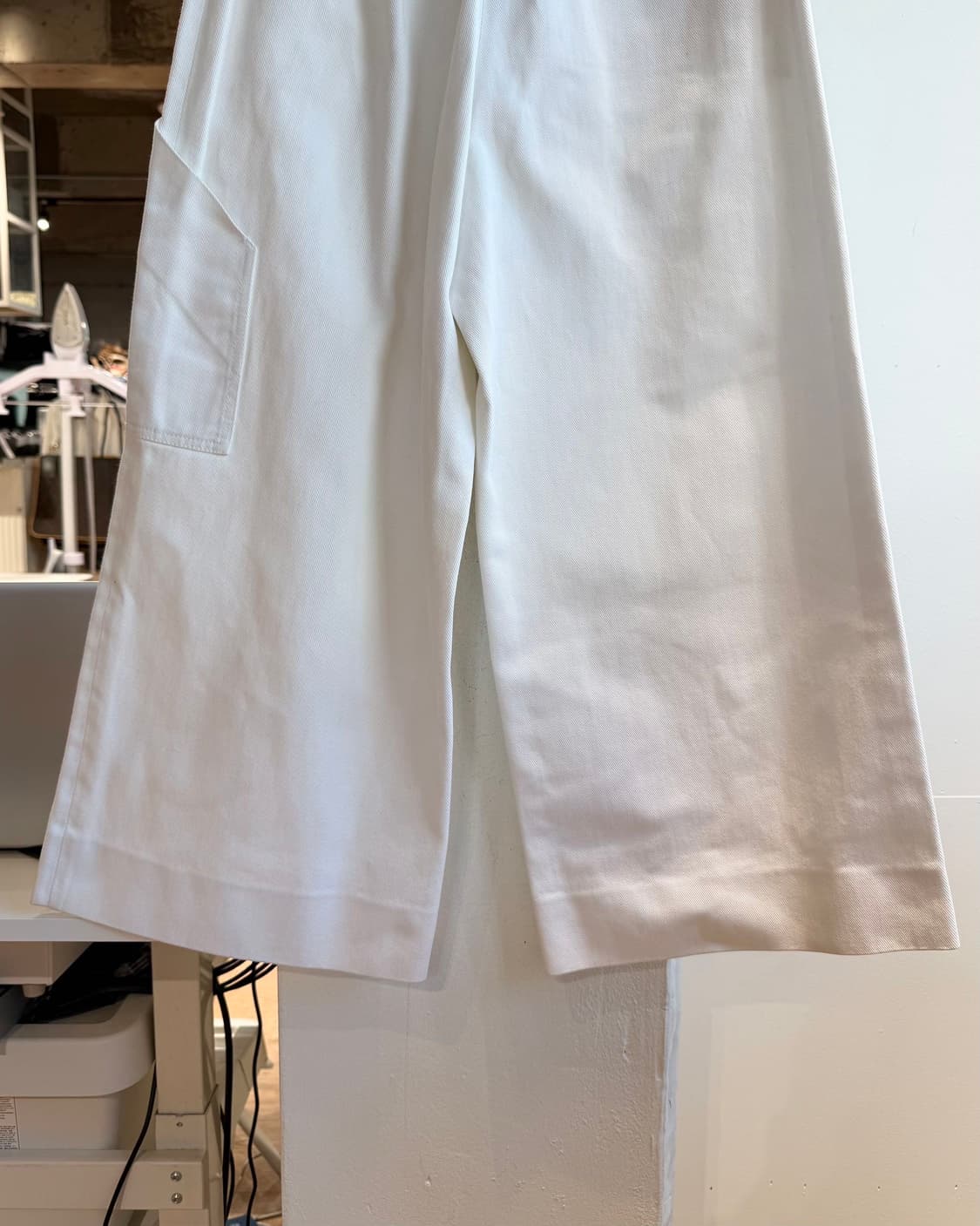 메종 마르지엘라 화이트 데님 백 스티치 와이드 팬츠  상품이미지8