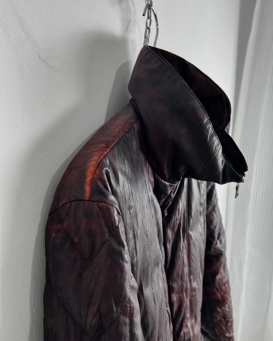 이사무 카타야마 백래쉬 쉽스킨 레더 다운 자켓 상품이미지5