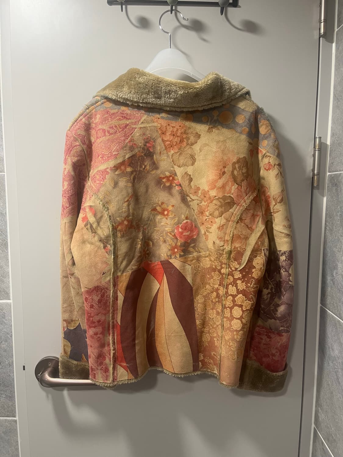 패치워크 오리엔탈 프린팅 무스탕 상품이미지2