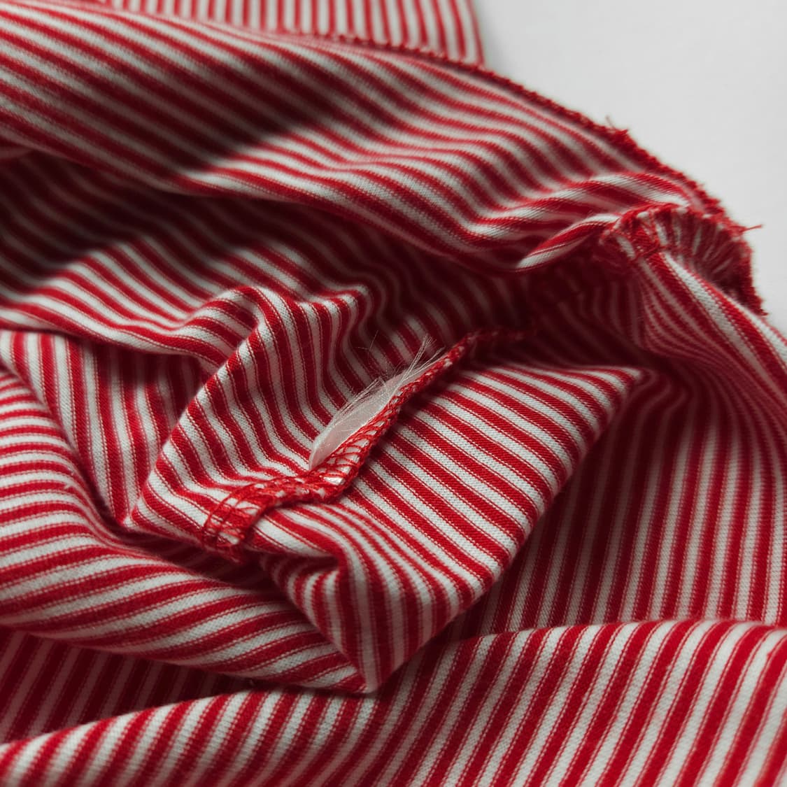 단톤 단가라 디테일 크롭 티셔츠 (80) 상품이미지3