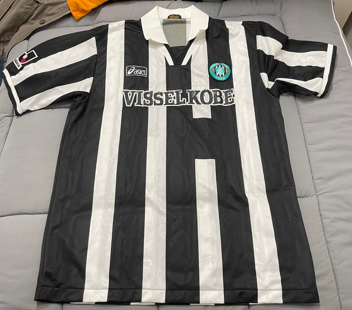 아식스 비셀 고베 빈티지 홈 유니폼 (99~02년도) 상품이미지1