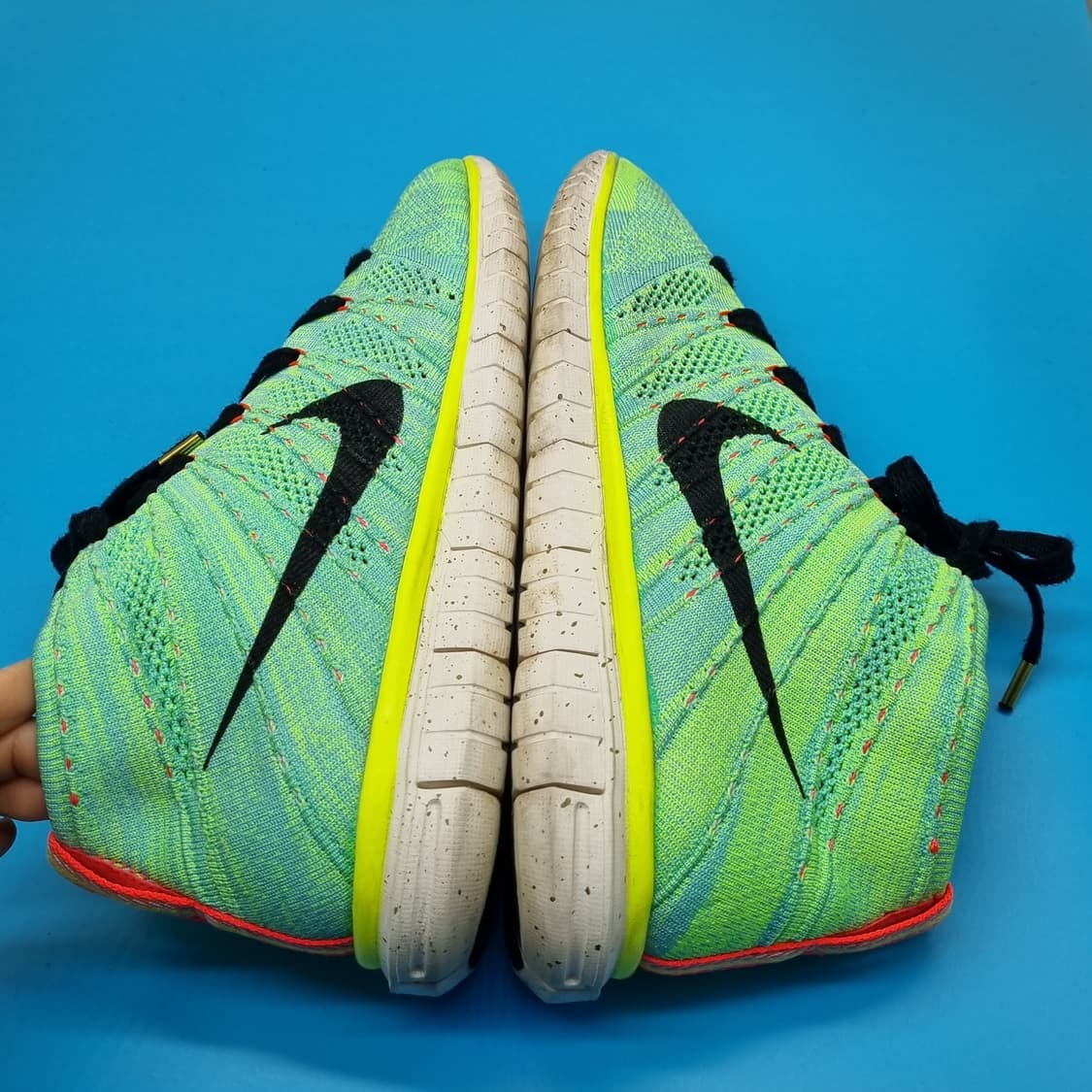 나이키 플라이니트 추카 미드280 상품이미지5