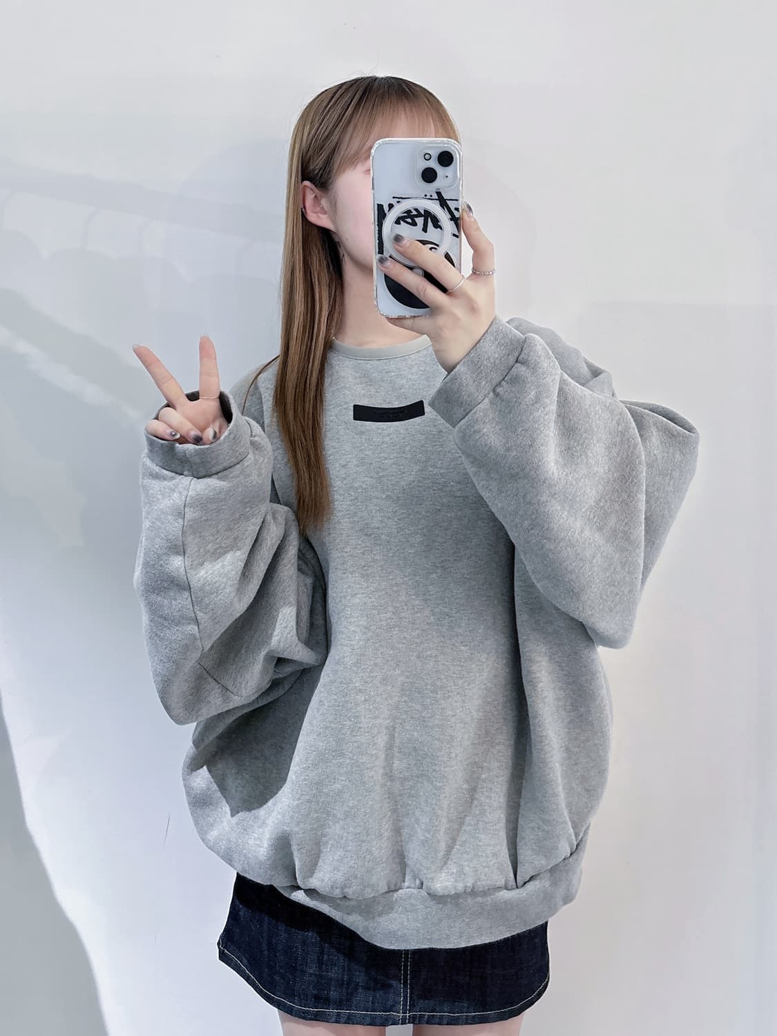 에센셜 그레이 맨투맨 상품이미지2