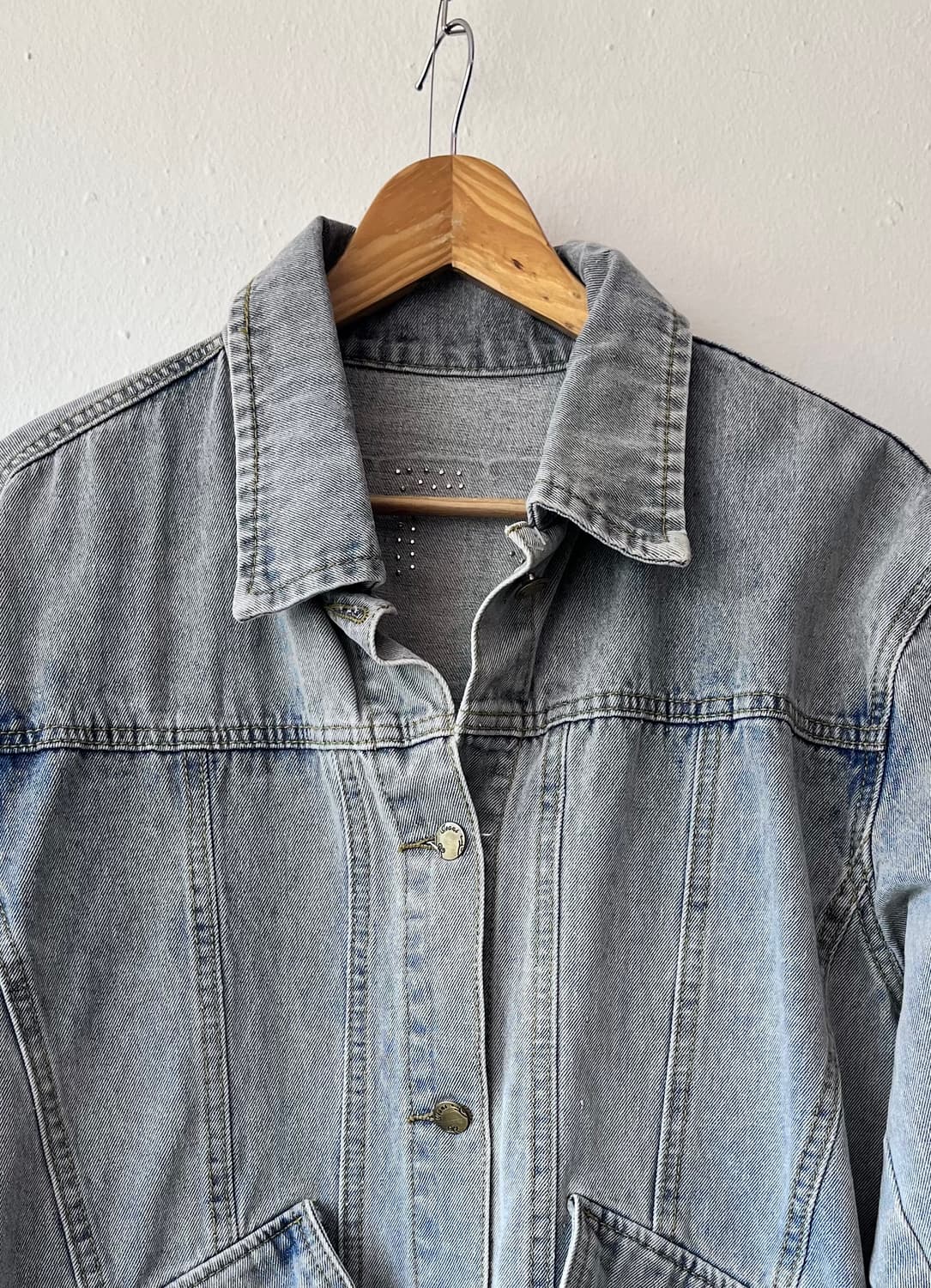 쇼핑몰 여성 루즈핏연청데님자켓 상품이미지1