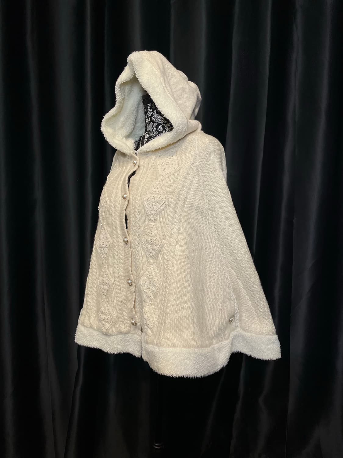 axesfemme 엑시즈팜 니트 후드 판쵸 상품이미지3