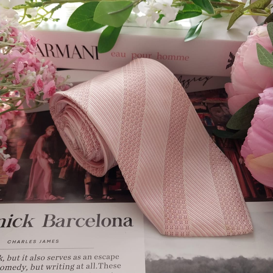 조르지오 아르마니 실크 스트라이프 넥타이 9.6cm A-등급 K1401
 상품이미지1