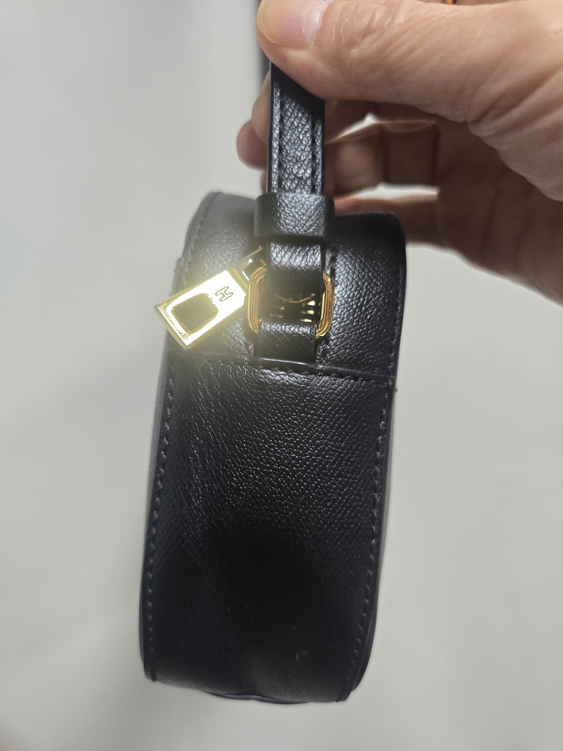 헤지스 퍼피로고 카메라백 25FW제품 상품이미지5