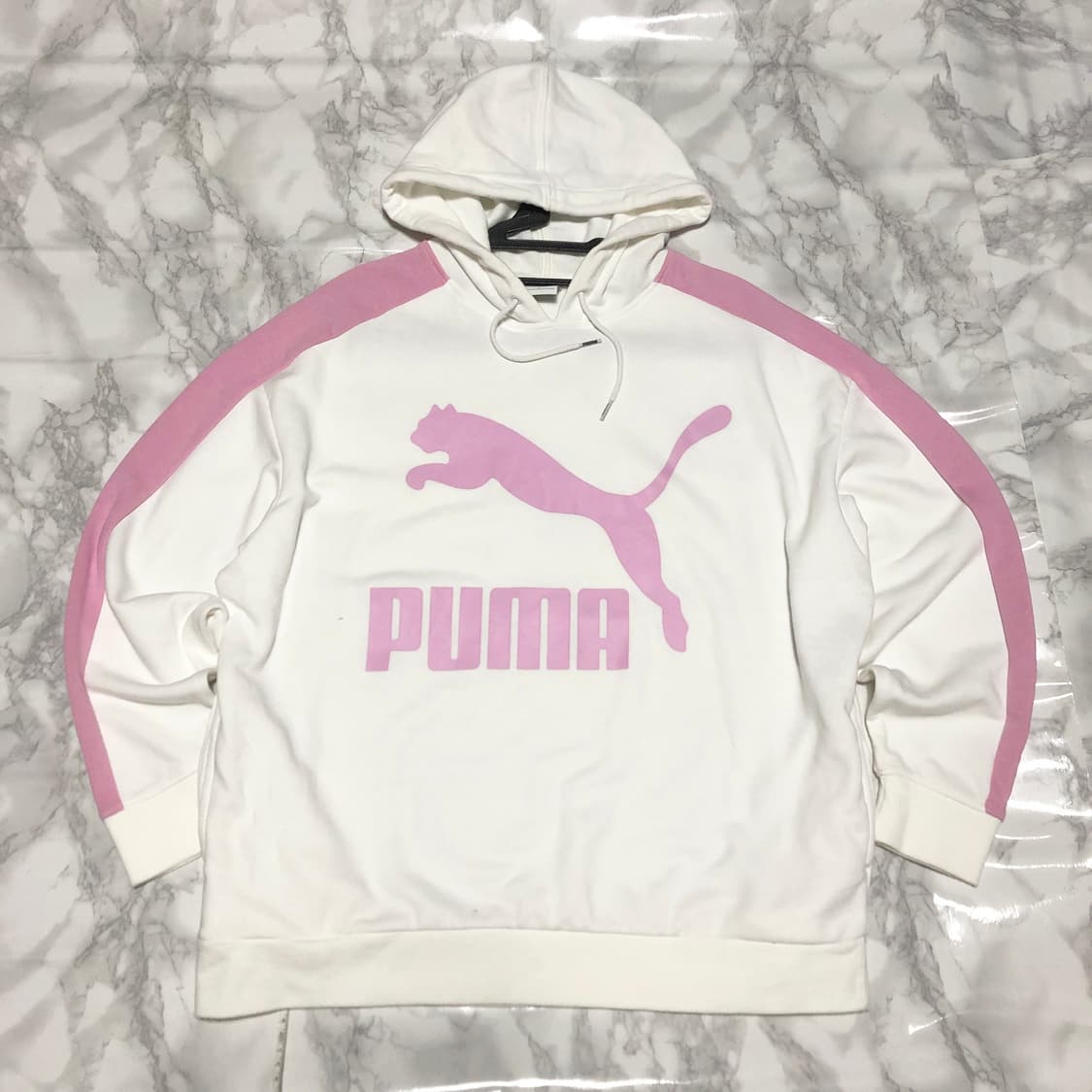 푸마 딸기우유 후드티 오버핏 남여공용 상품이미지1