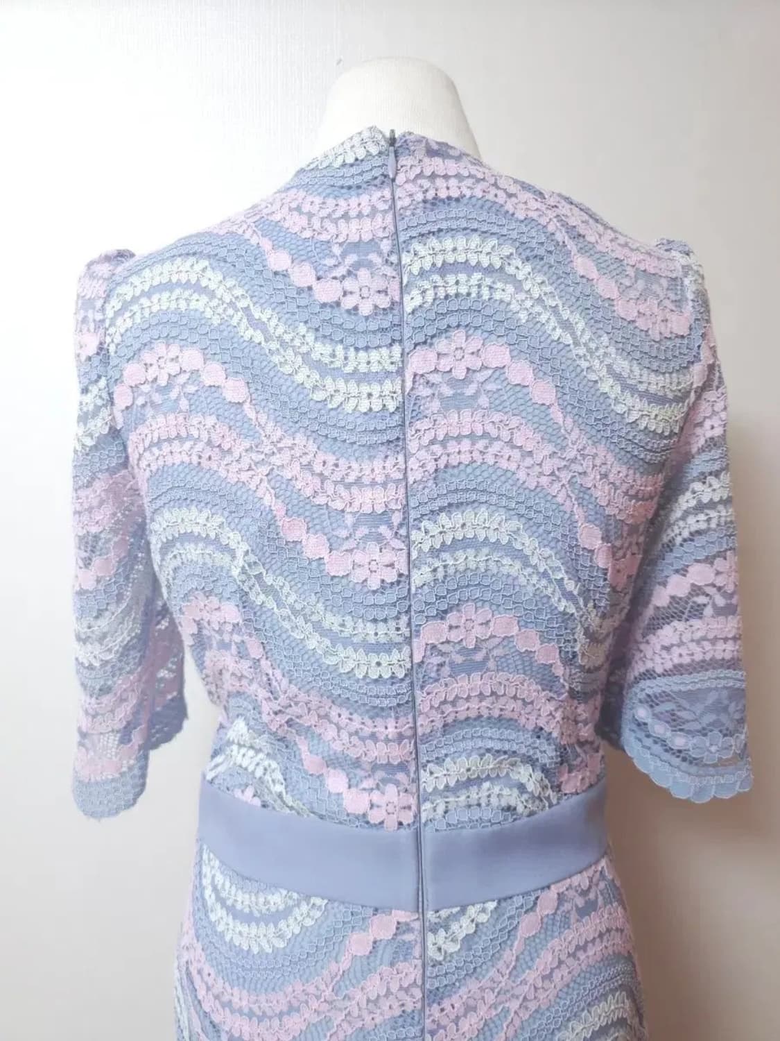 오로라 펀칭레이스 미디움원피스 상품이미지7