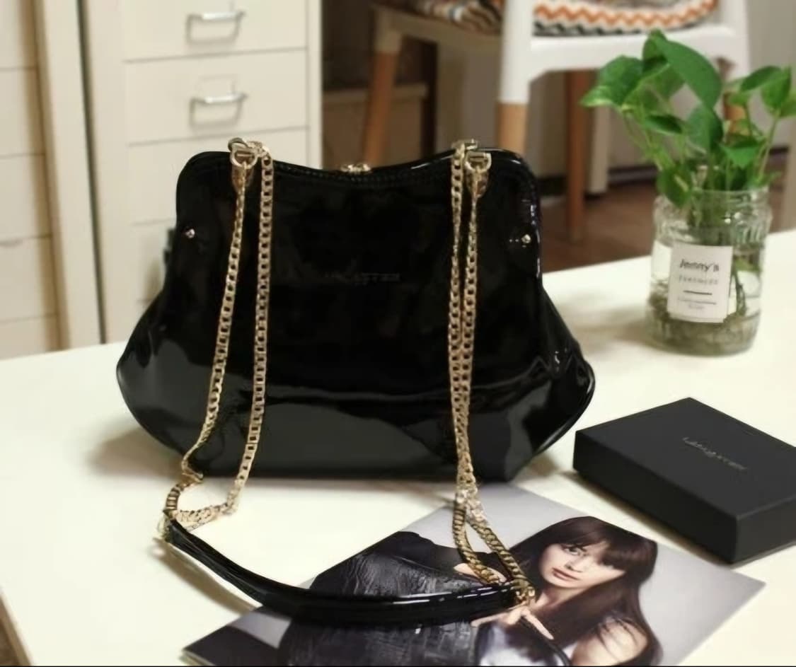 랑카스터 이네 베르니스 - 블랙 가죽 체인 숄더백 [정품] 상품이미지1