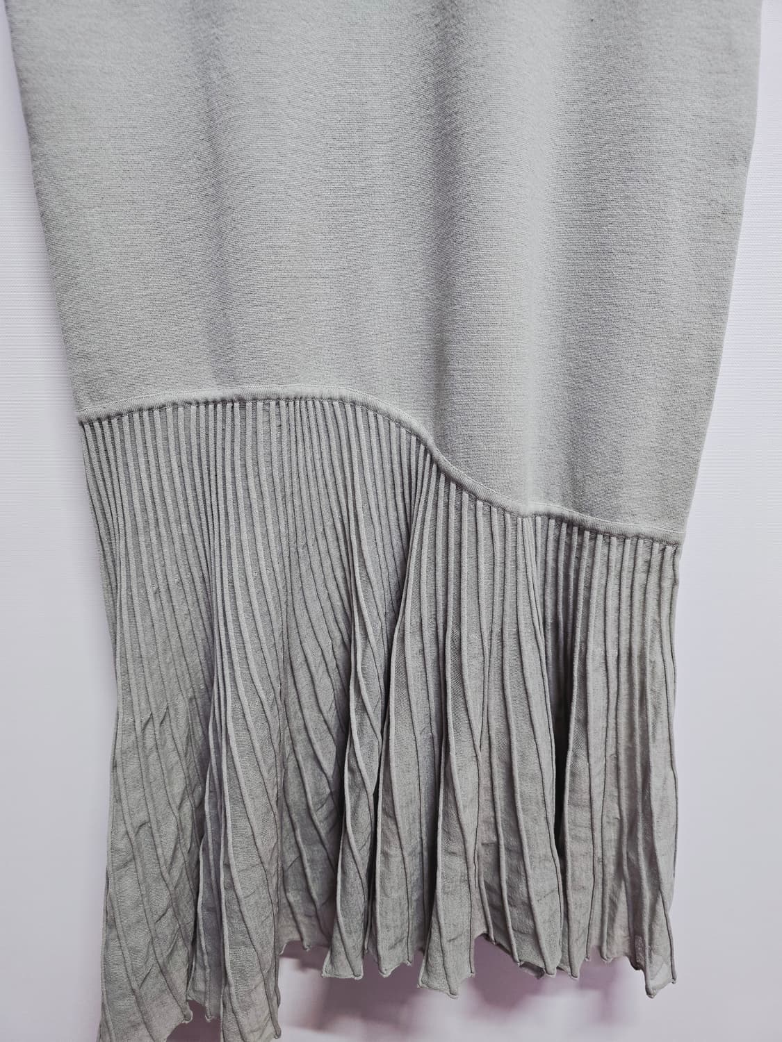 시스템 연그린 플리츠 롱 니트 원피스 상품이미지6