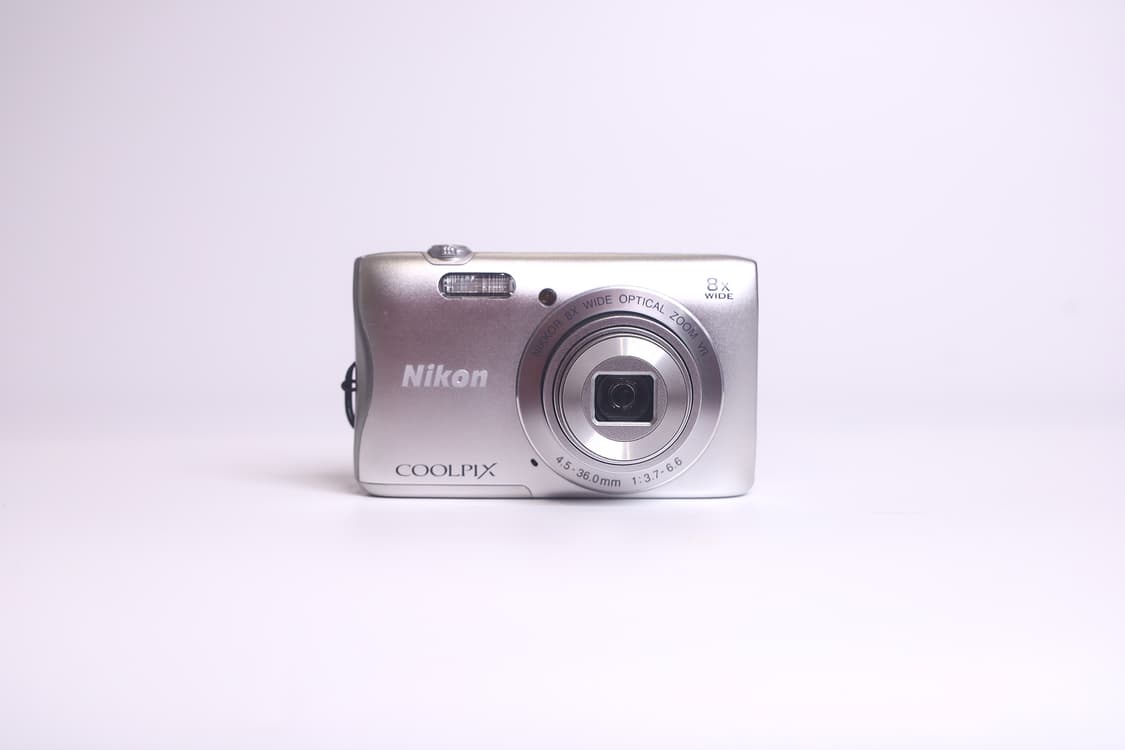 니콘 쿨픽스 S3700 실버 상품이미지1