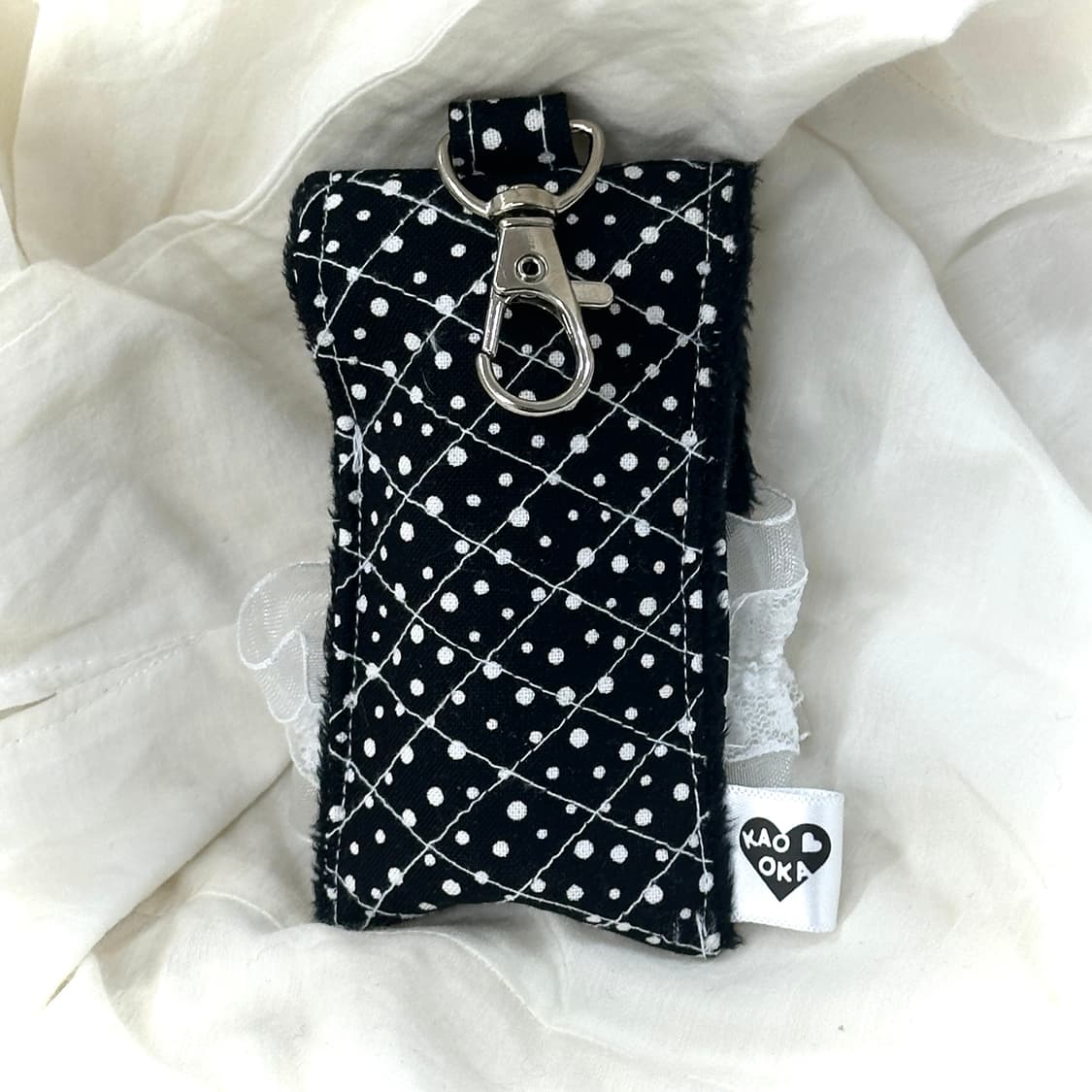 히메갸루 블랙&화이트 도트 레이스 리본 소품샵  누빔립밤/립 키링케이스 상품이미지4