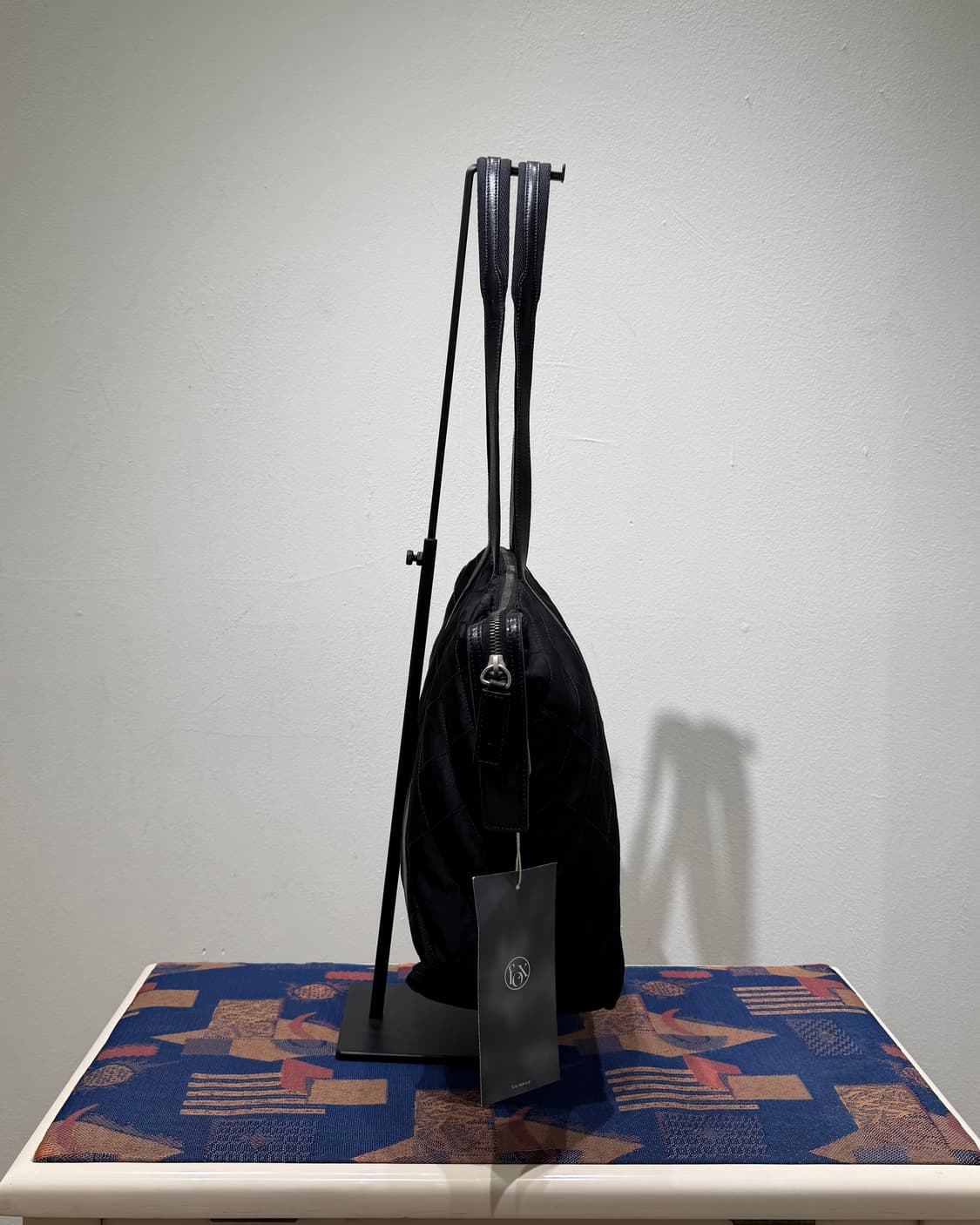 프라다 블랙 나일론 레더 퀼팅 트라이앵글 로고 토트백 상품이미지5