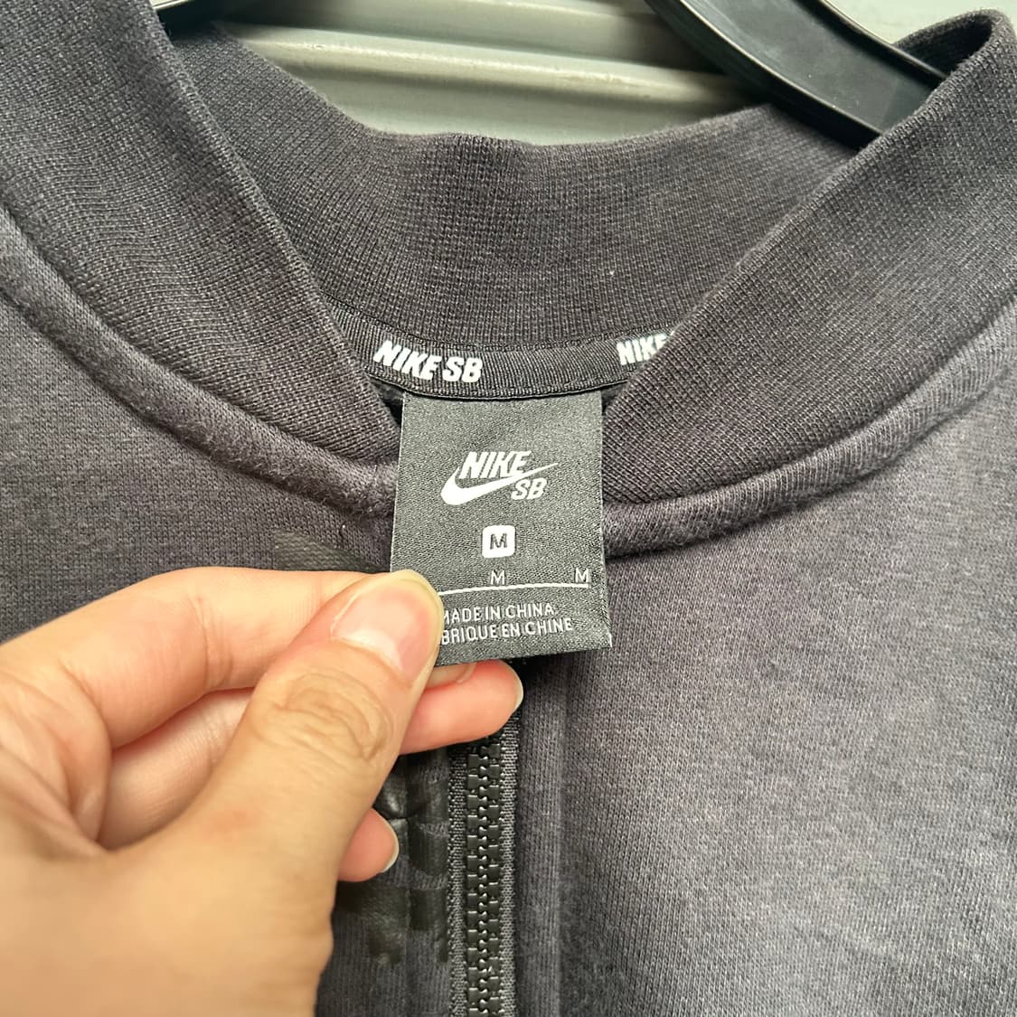 나이키 sb 스우시 하프집업 맨투맨 상품이미지4