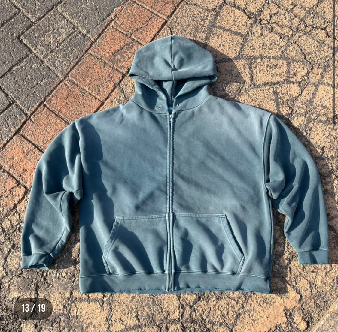 소버 굿즈 후드집업 팝니다 상품이미지1