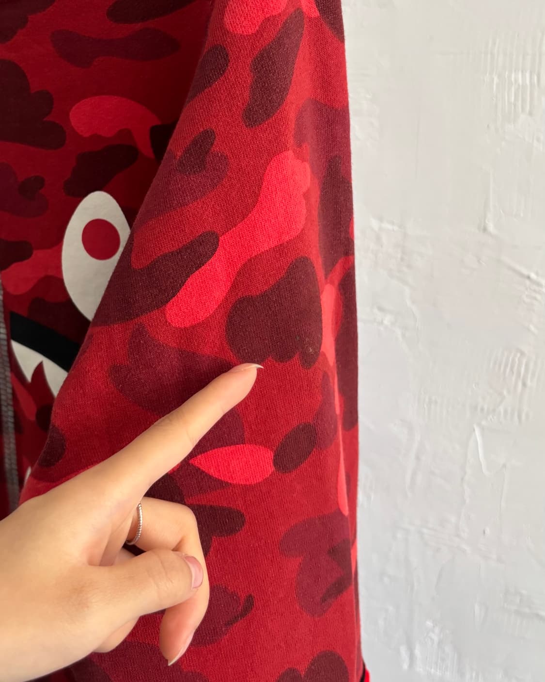 Bape 베이프 레드 카모 샤크 크루넥 맨투맨 상품이미지10