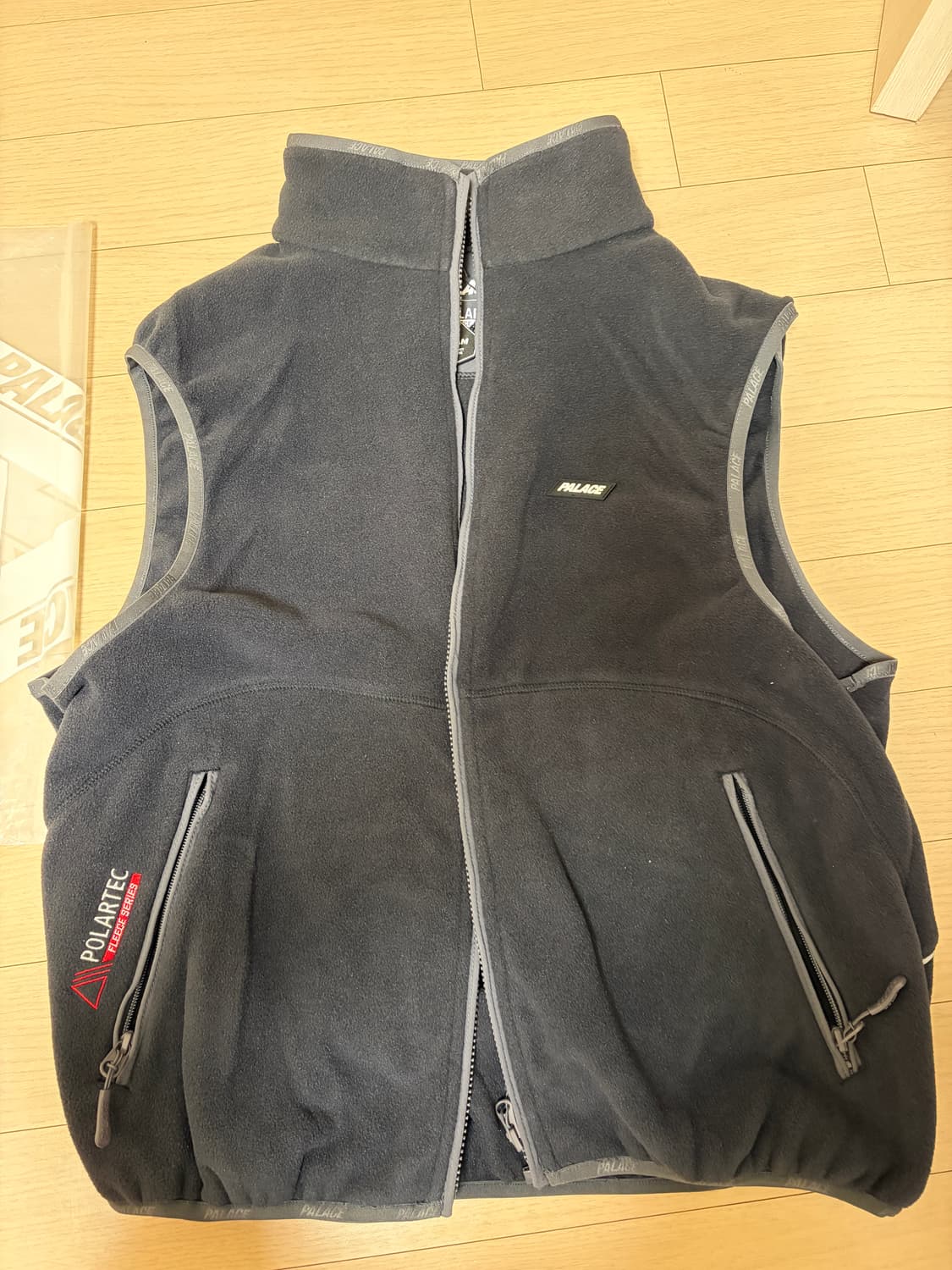 팔라스 폴라텍 베스트 블랙 L사이즈 미개봉 상품이미지2
