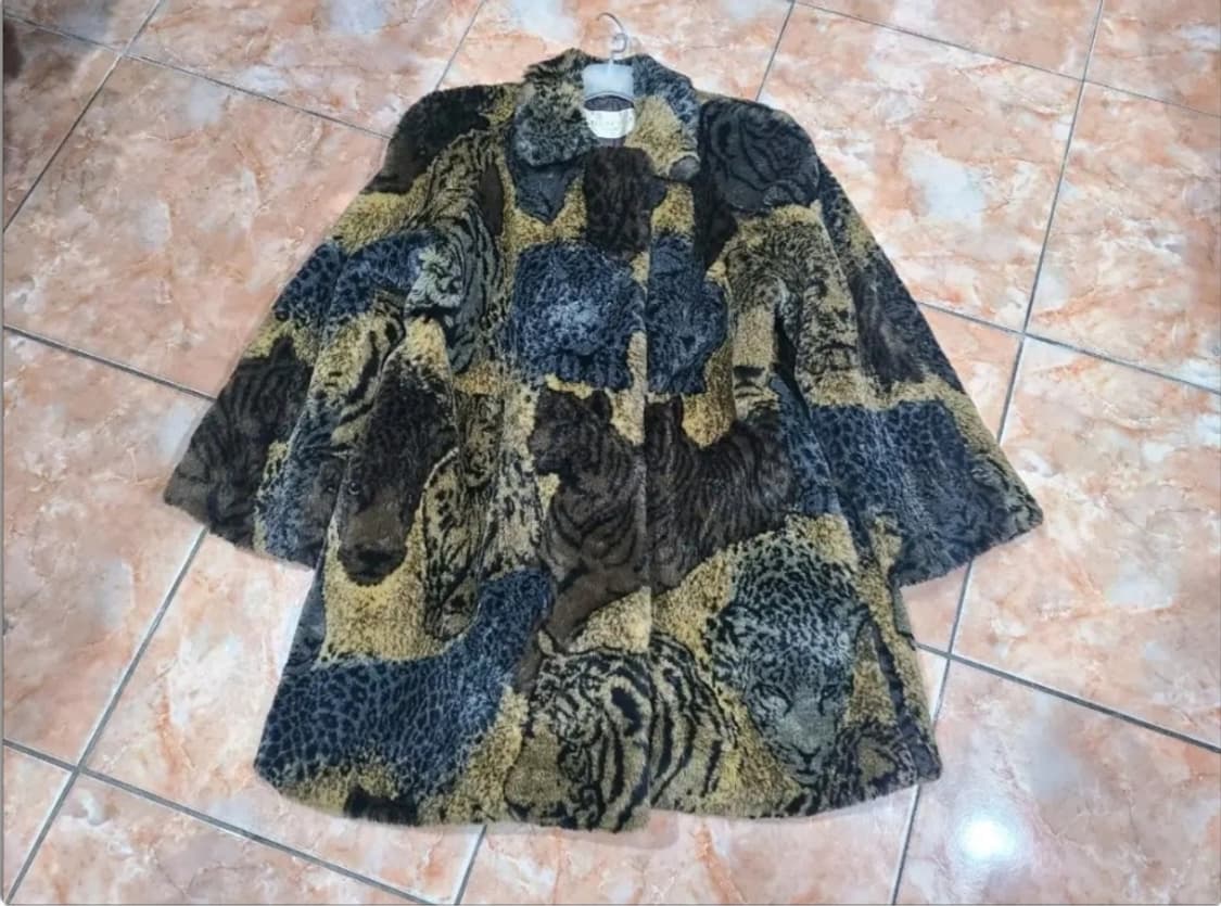 에니멀패턴 페이크퍼 자켓 상품이미지1