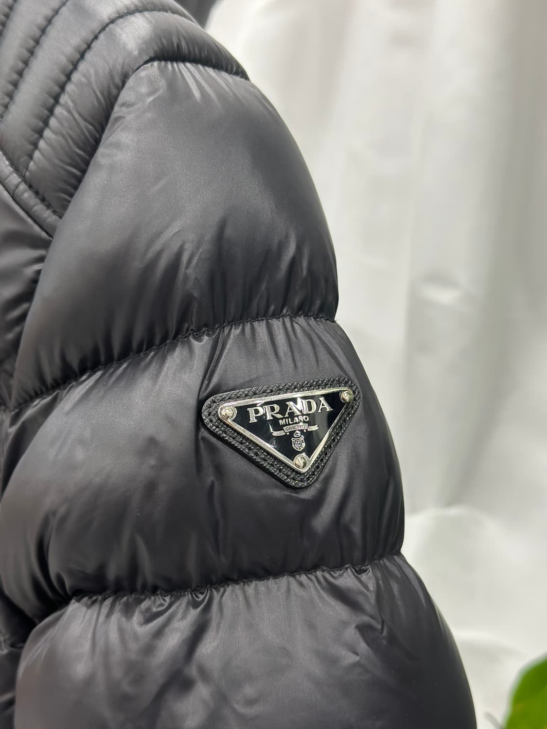 [정품]프라다 바이커패딩  상품이미지2