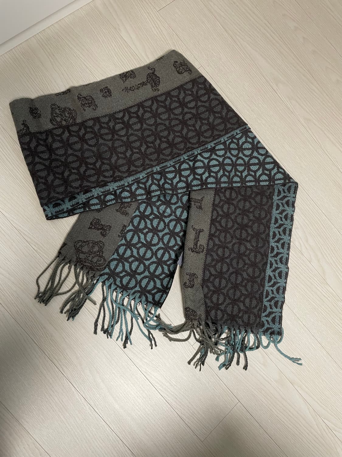 루이까또즈 머플러 상품이미지1