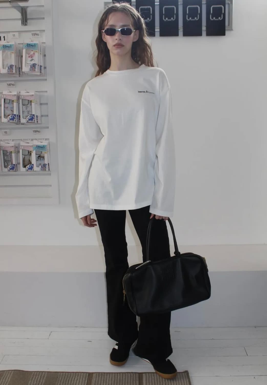 어텐즈 롱슬리브 로고 티셔츠 상품이미지2