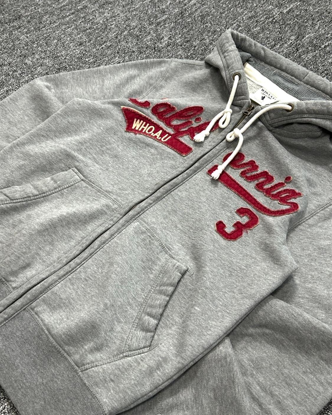  후아유 y2k 자수로고 그레이 후드집업 상품이미지3