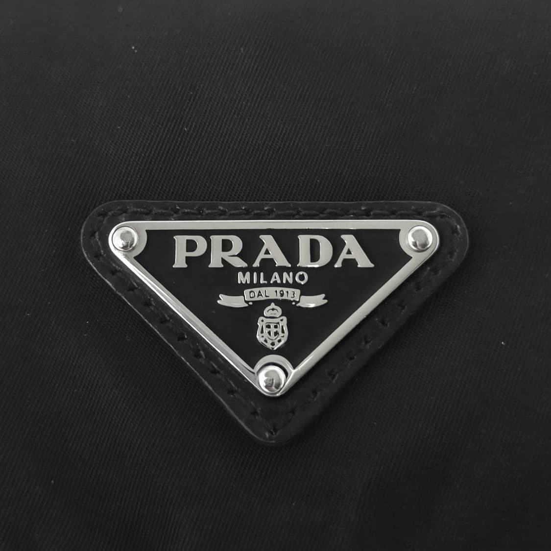 [정품 PRADA] 프라다 사이드 투포켓 나일론 크로스백 메신저백 공용 상품이미지2