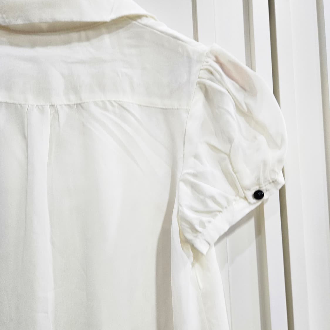 잉그니(INGNI) 빅카라 프릴 블라우스 상품이미지6