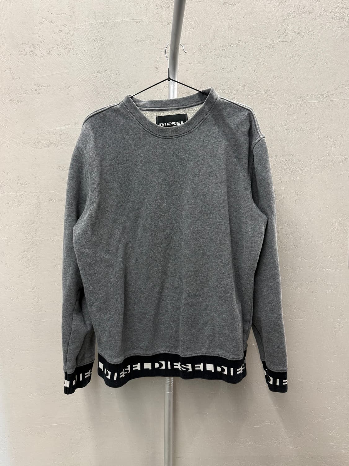 DIESEL 디젤 그레이 커프스 로고 그래픽 맨투맨 L 상품이미지2