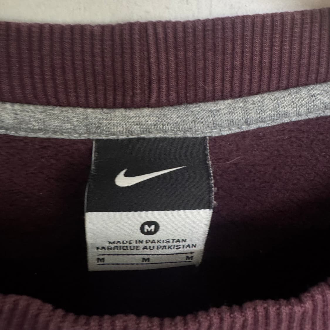 나이키 솔로스우시 맨투맨 버건디 상품이미지3