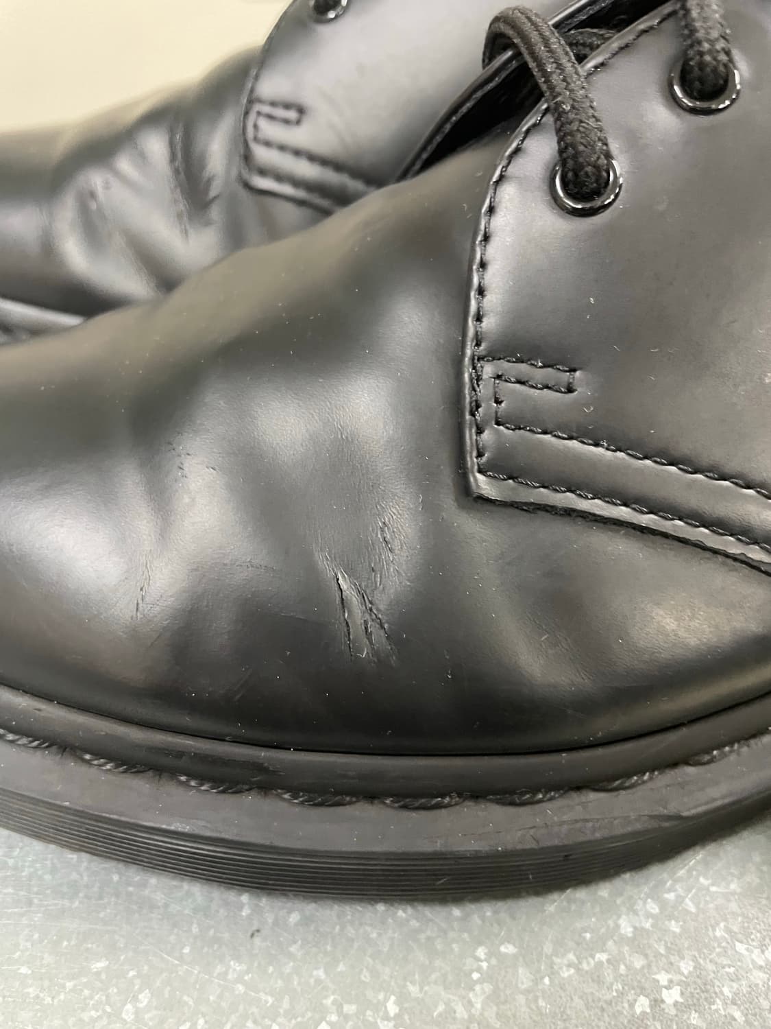 닥터마틴 1461 모노 UK7 상품이미지10