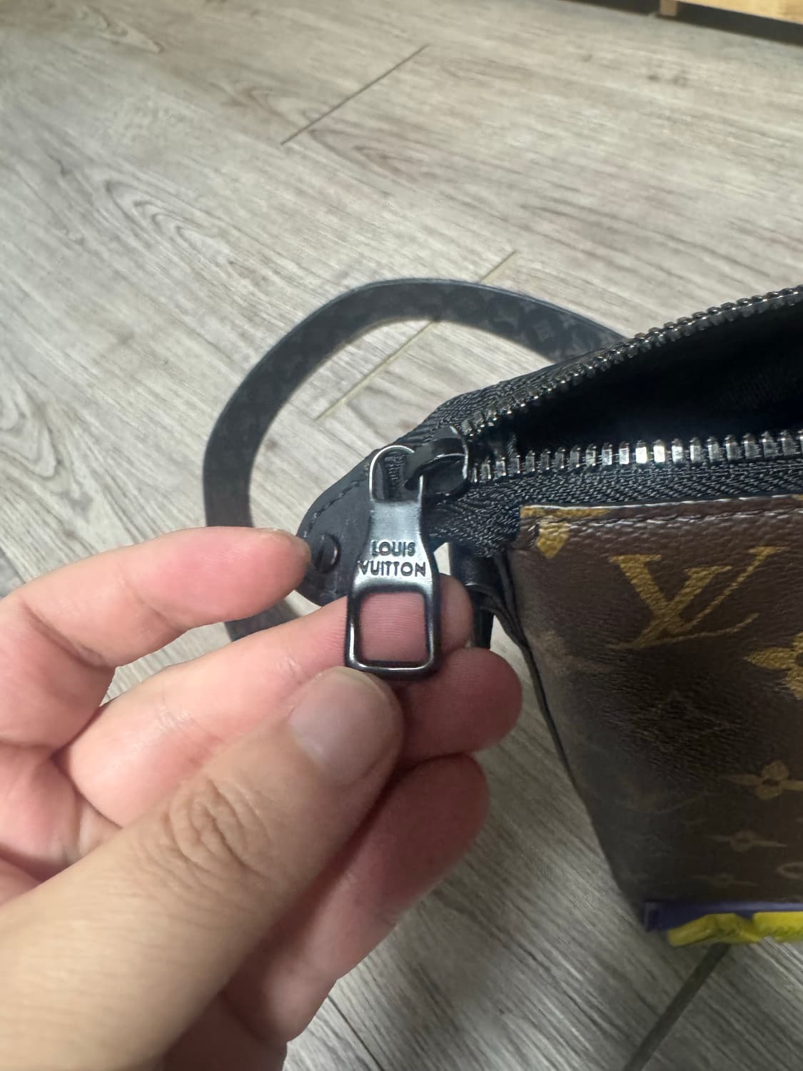 루이비통 메신저백 상품이미지3