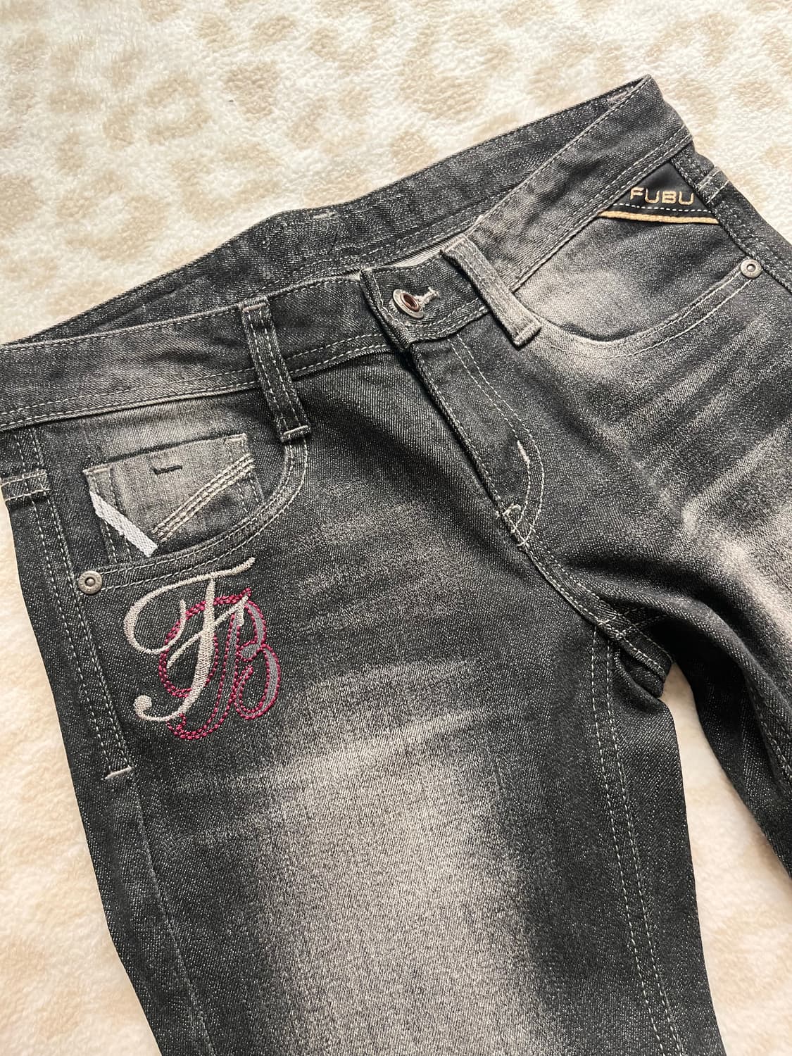 FUBU Black denim red lettering pants 상품이미지2