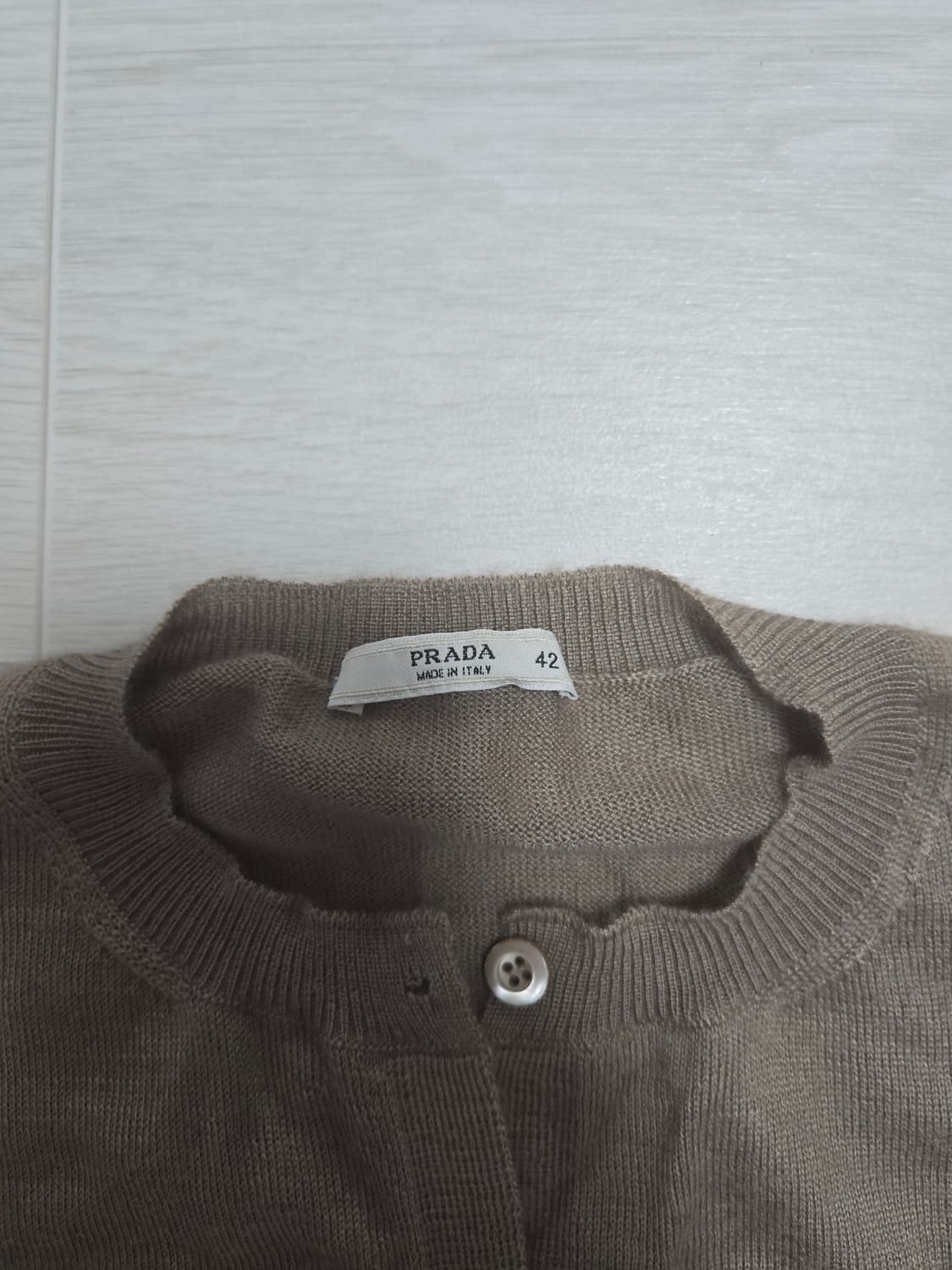프라다 정품 가디건 42사이즈 상품이미지2