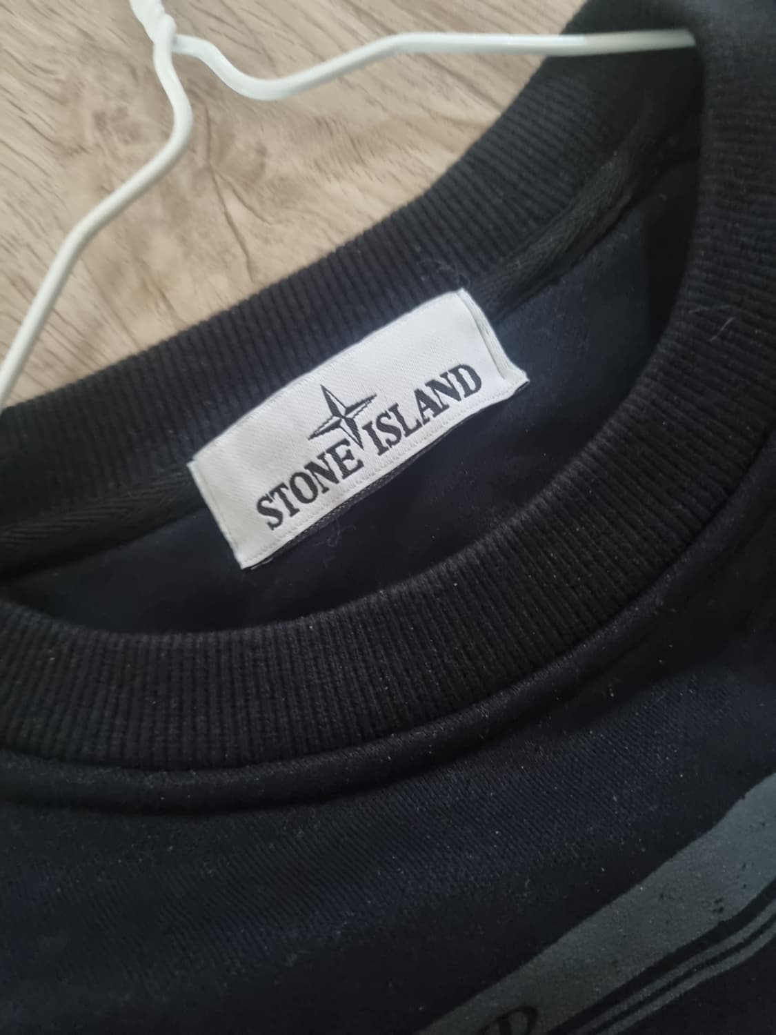 스톤아일랜드 스트라이프맨투맨. L/ XL. (새거급) 상품이미지4