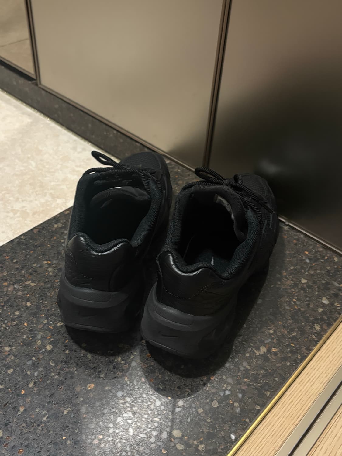 나이키 에어맥스 뮤즈 SE W (IB6689-001) 상품이미지4