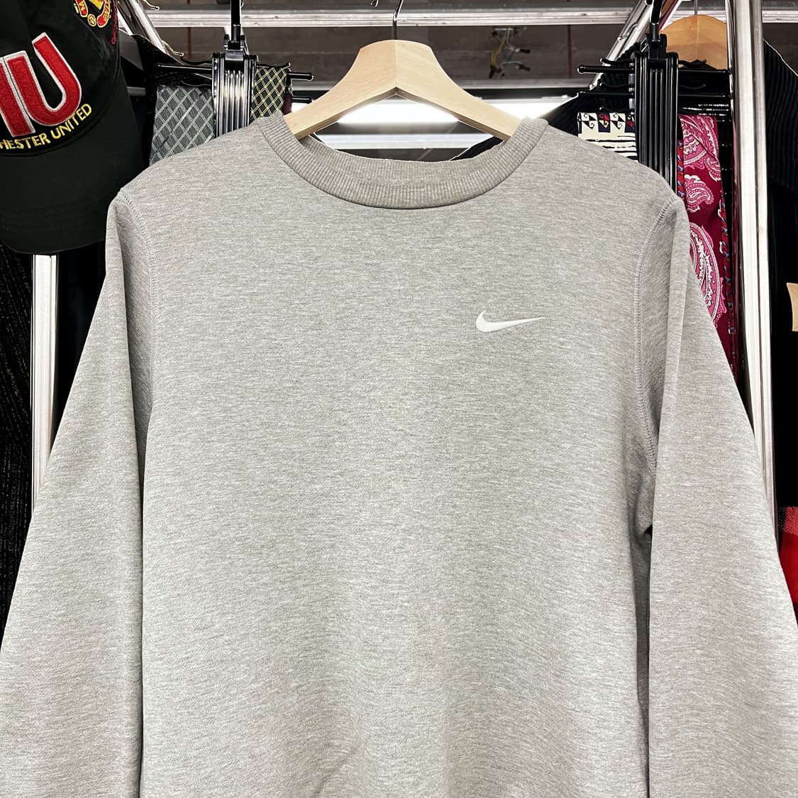 (M) 나이키 스우시 그레이 맨투맨 상품이미지2