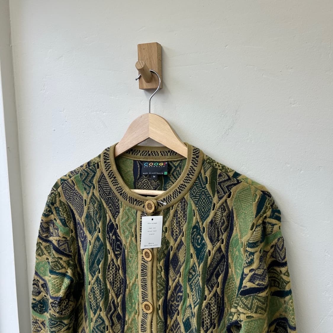 15672 - 쿠지 3D 케이블 니트 가디건  상품이미지1