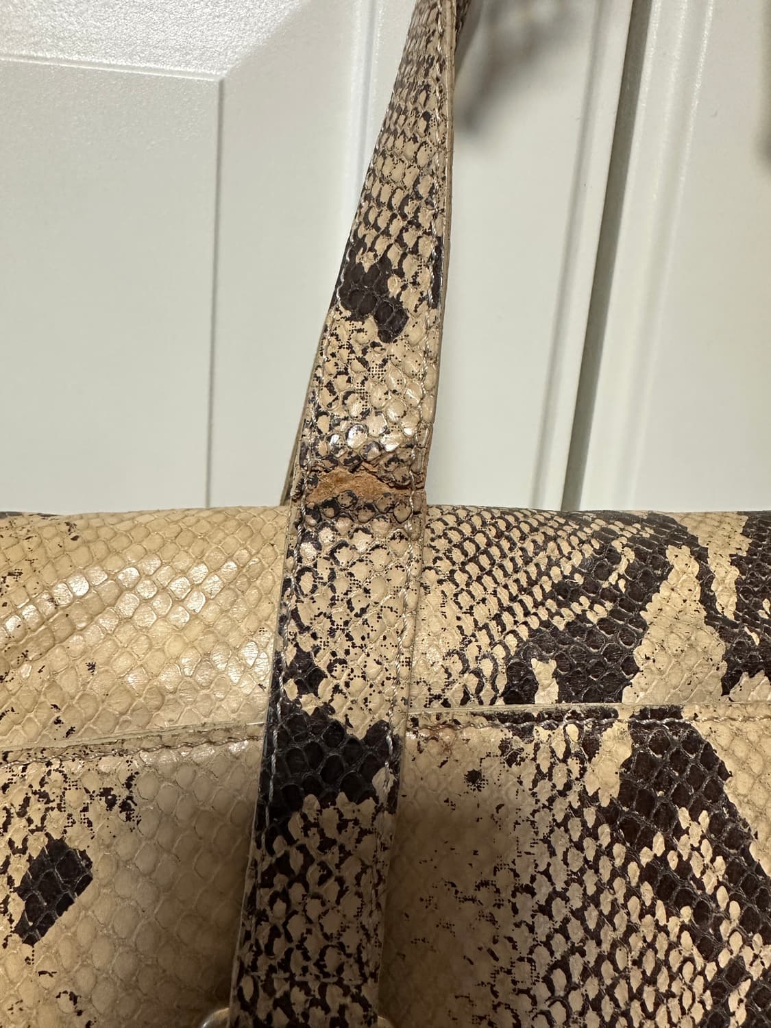 브릭스 BRIC'S 희귀템 리얼 뱀피 토드백 가방 상품이미지9