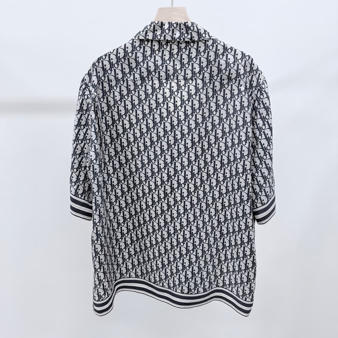 [A+급/42] 디올 오블리크 자카드 실크 반팔 셔츠 상품이미지4