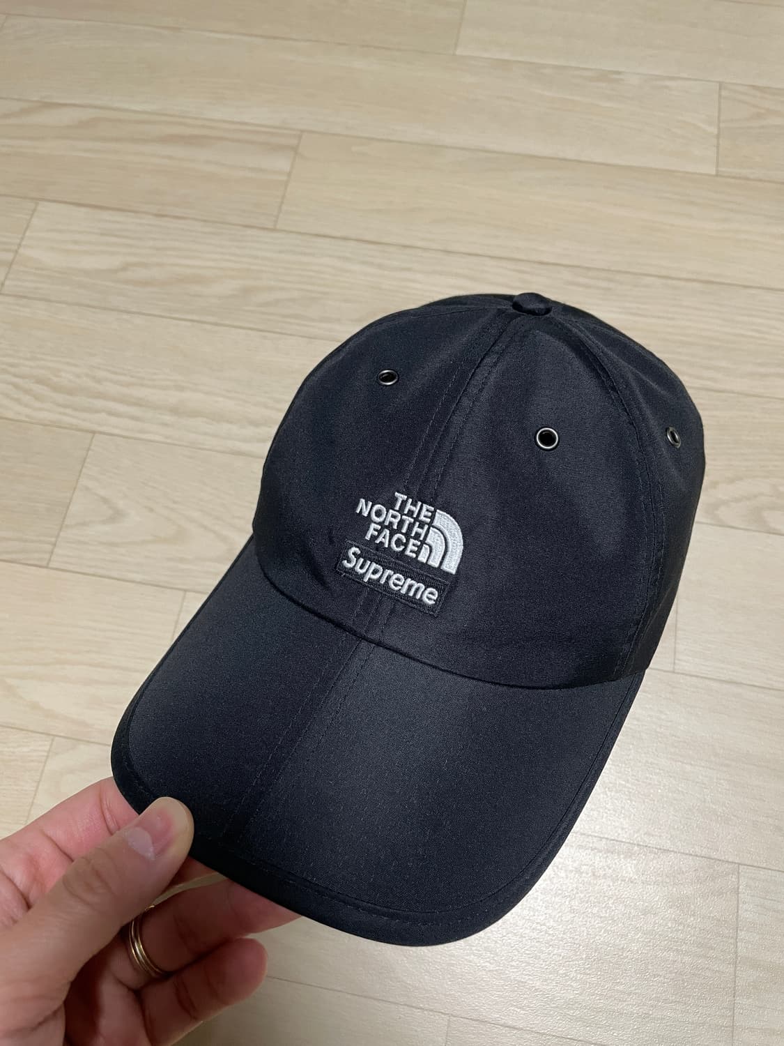 슈프림 노스페이스 볼캡 블랙 상품이미지1