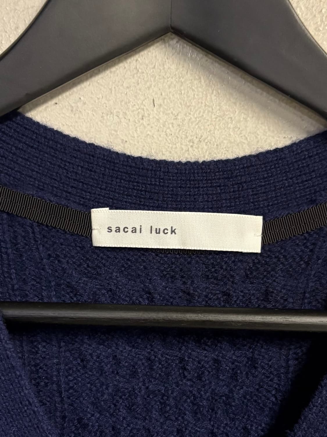 SACAI LUCK cable knit cardigan navy  상품이미지7