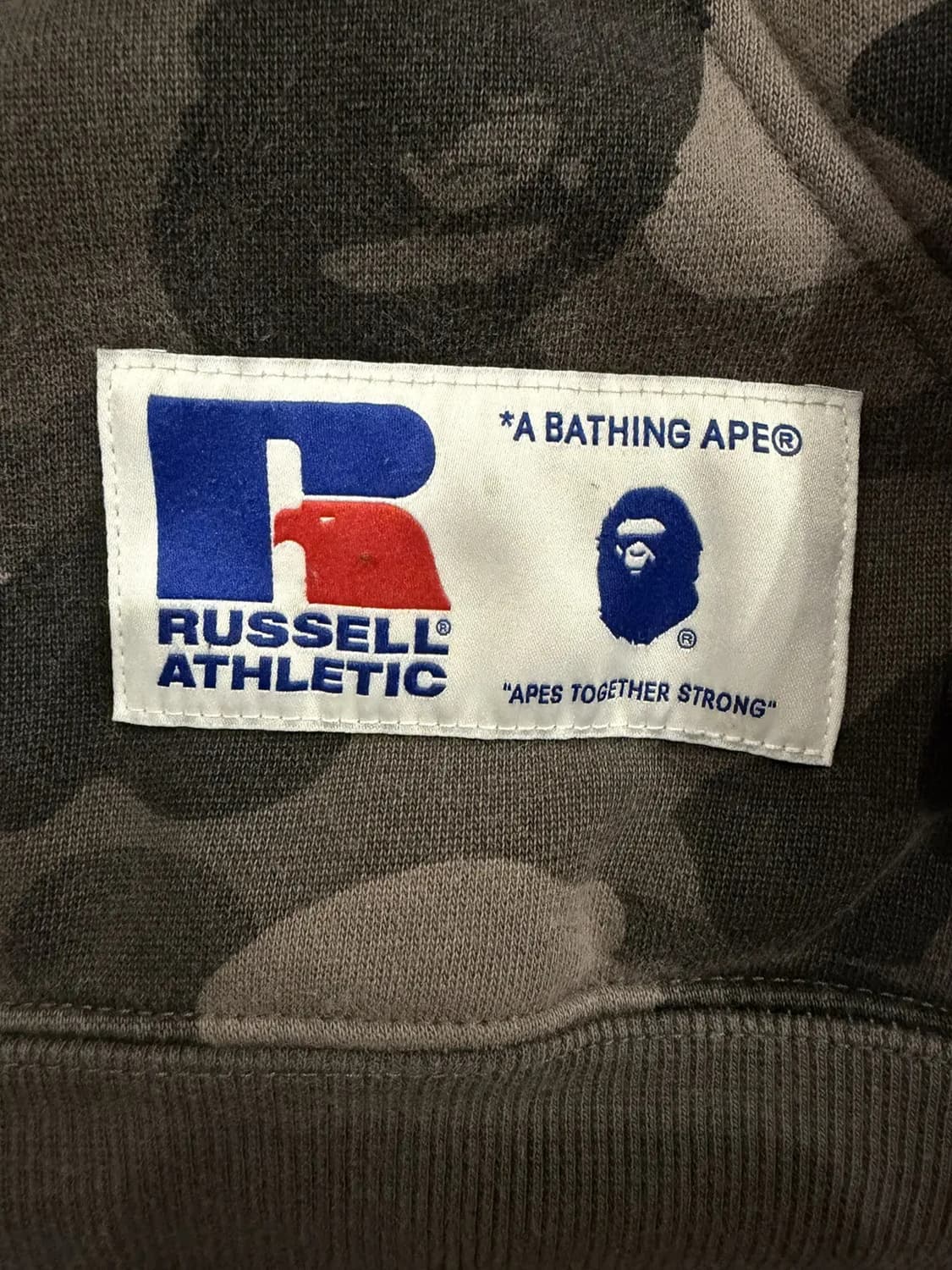 베이프 x 러셀 애슬레틱 컬러 카모 칼리지 풀오버 후드 블랙 상품이미지10