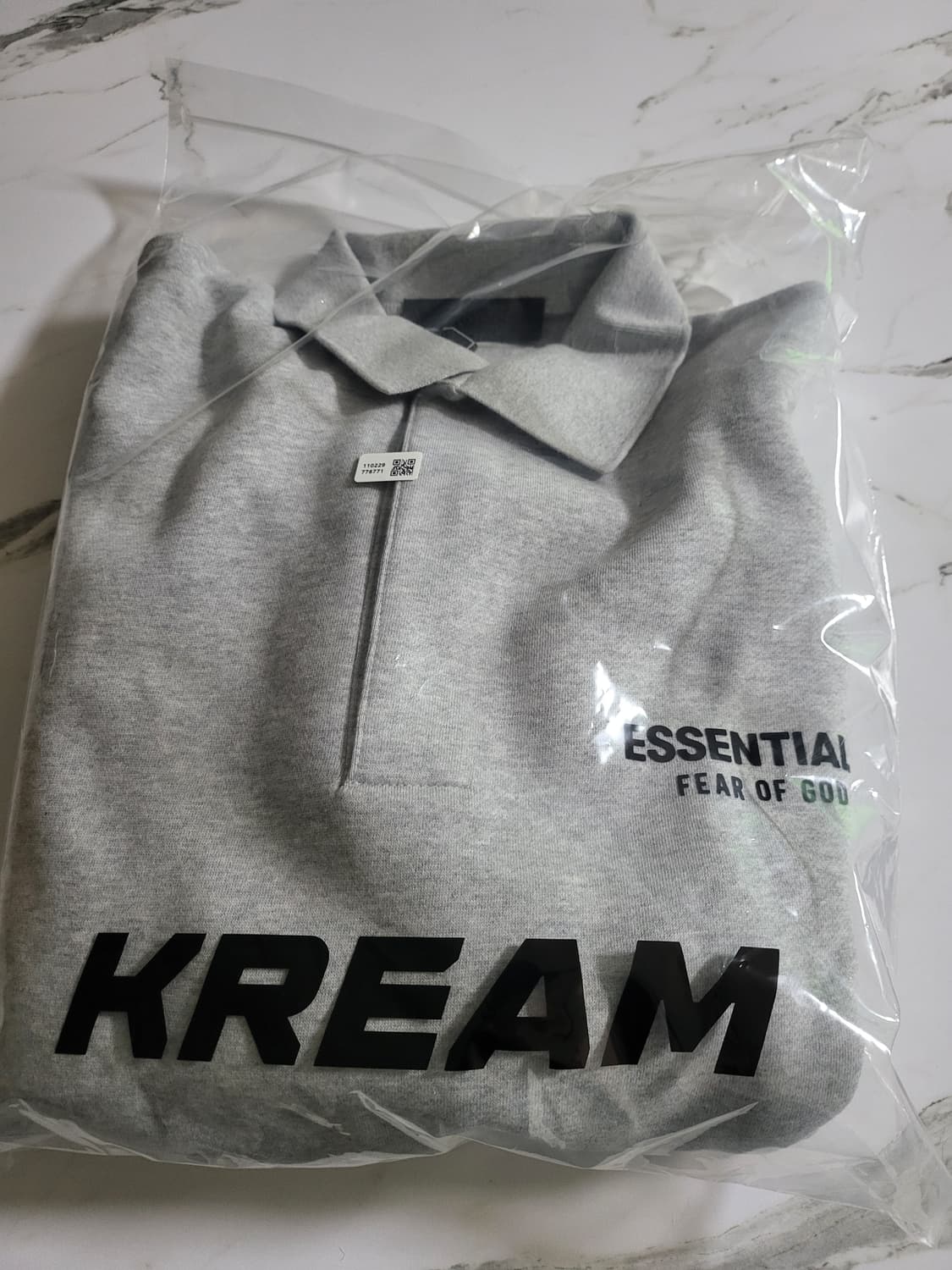 [L] 피오갓 에센셜 플리스 폴로 스웨트셔츠 라이트 헤더 그레이 상품이미지1