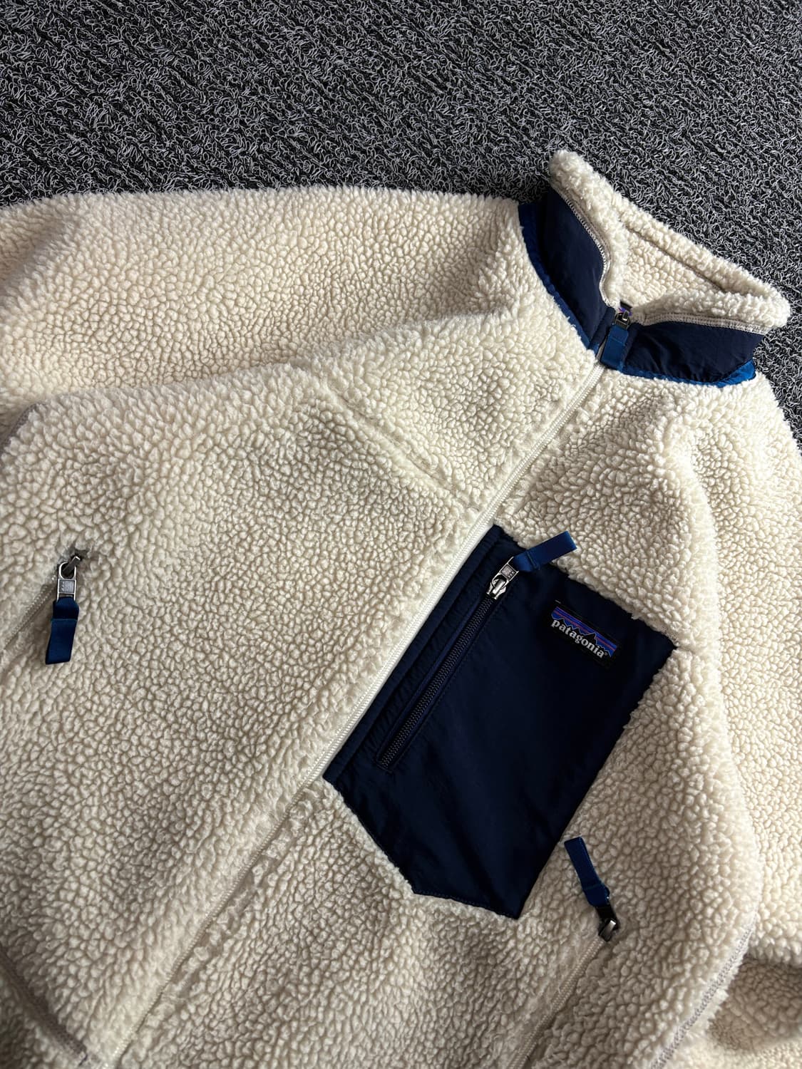 파타고니아 레트로 플리스 쉐르파 자켓 3875 상품이미지3